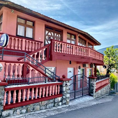 Vila Duricic 300M Od Mora Hotel Thenovici Exterior photo