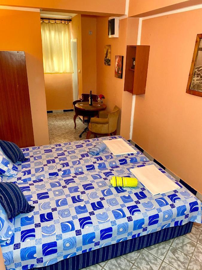 Vila Duricic 300M Od Mora Hotel Thenovici Exterior photo