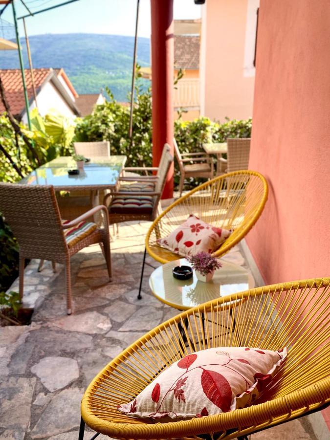 Vila Duricic 300M Od Mora Hotel Thenovici Exterior photo